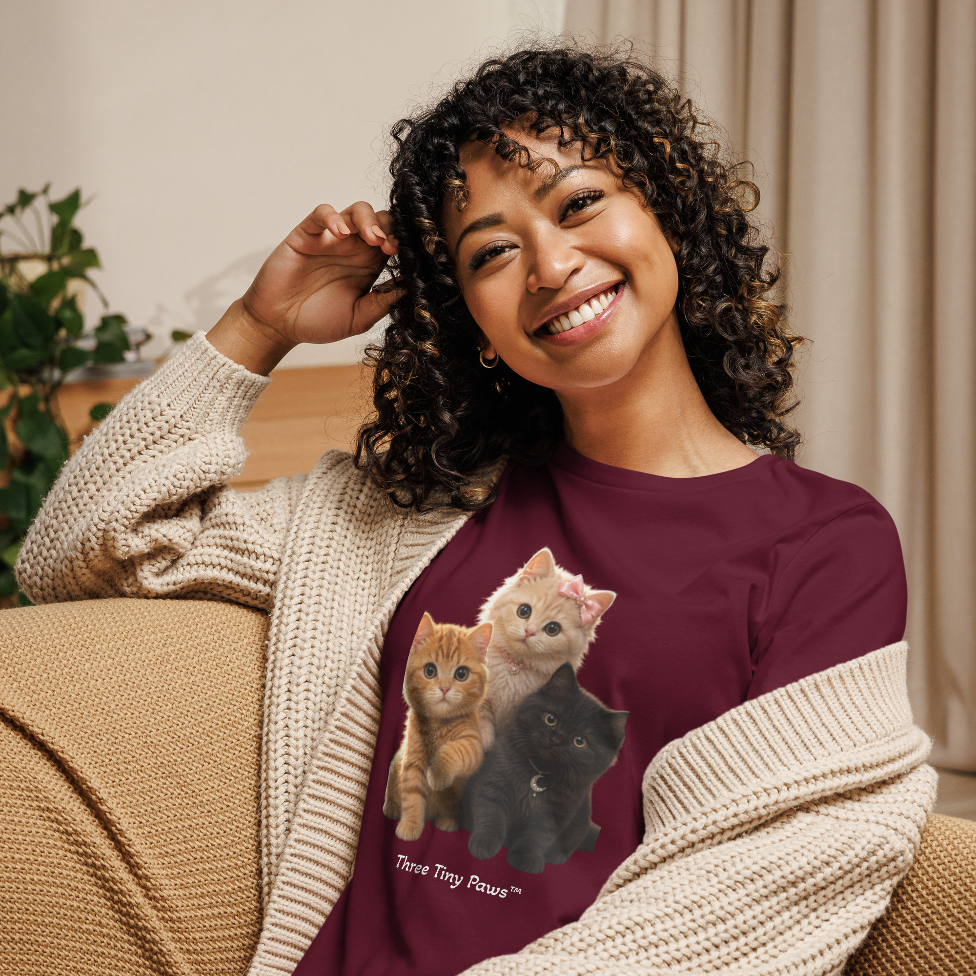 Relaxed Women's Tee - Image 3