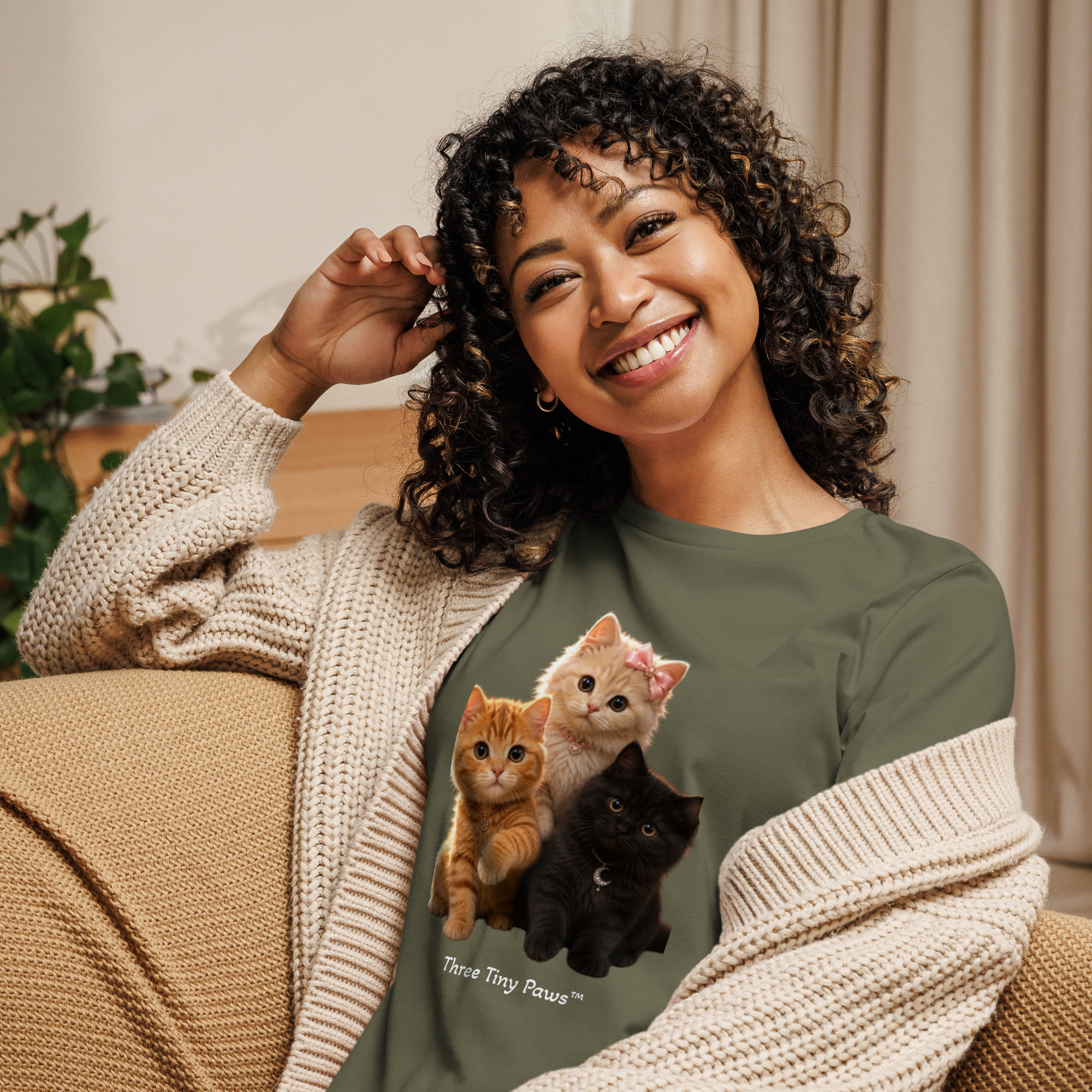 Relaxed Women's Tee - Image 7